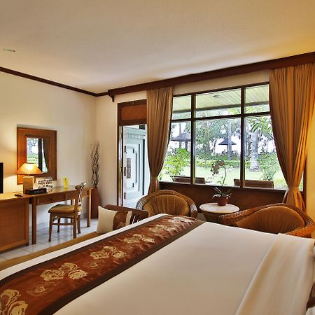 Jayakarta Hotel Lombok Senggigi Zimmer foto