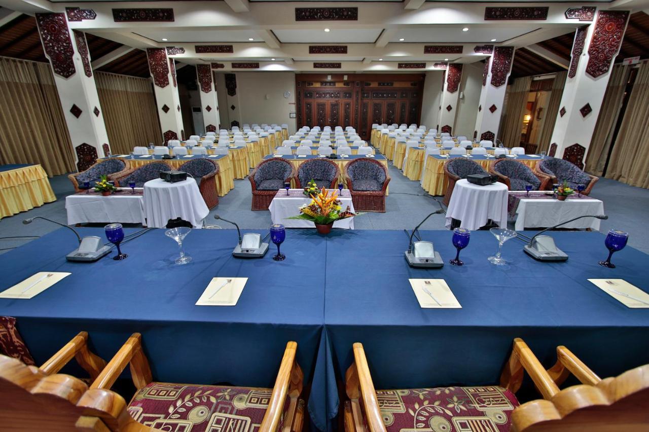 Jayakarta Hotel Lombok Senggigi Exterior foto