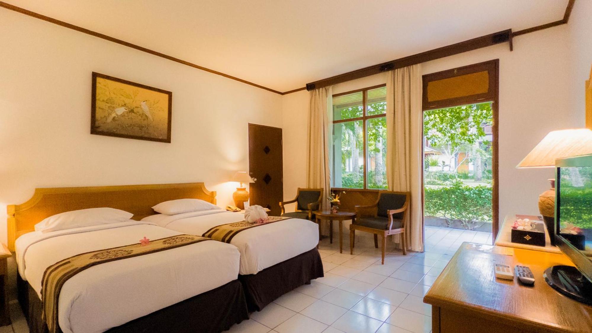 Jayakarta Hotel Lombok Senggigi Exterior foto